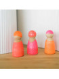 Drewniane figurki Przyjaciele 3 szt. Neon Pink Grimm’s Drewniane figurki Przyjaciele 3 szt. Neon Pink Grimm’s