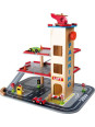 Piętrowy garaż drewniany, parking do zabawy small foot design - drewniana zabawka, zabawa pojazdami dla 5 latka