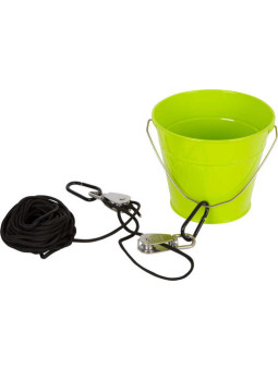 Wyciągnik z Metalowym Wiadrem, Wiadro do studni