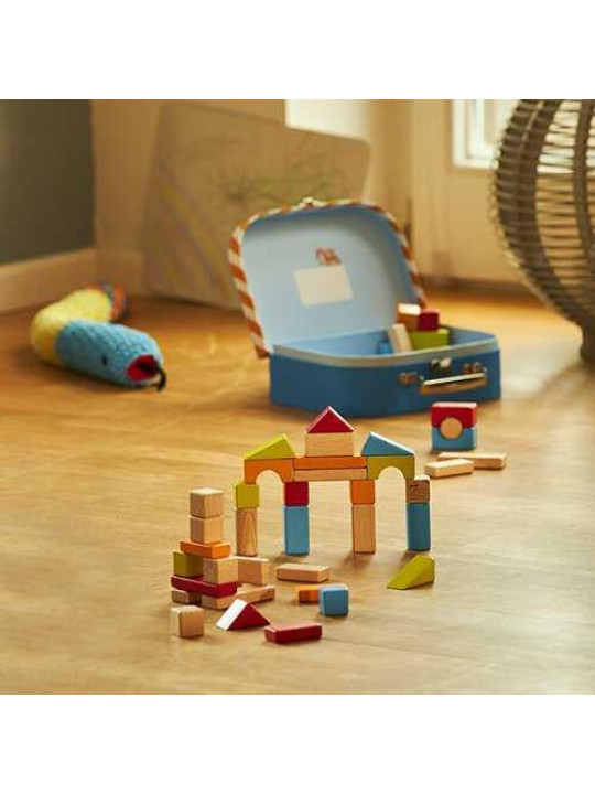 Building blocks in a suitcase