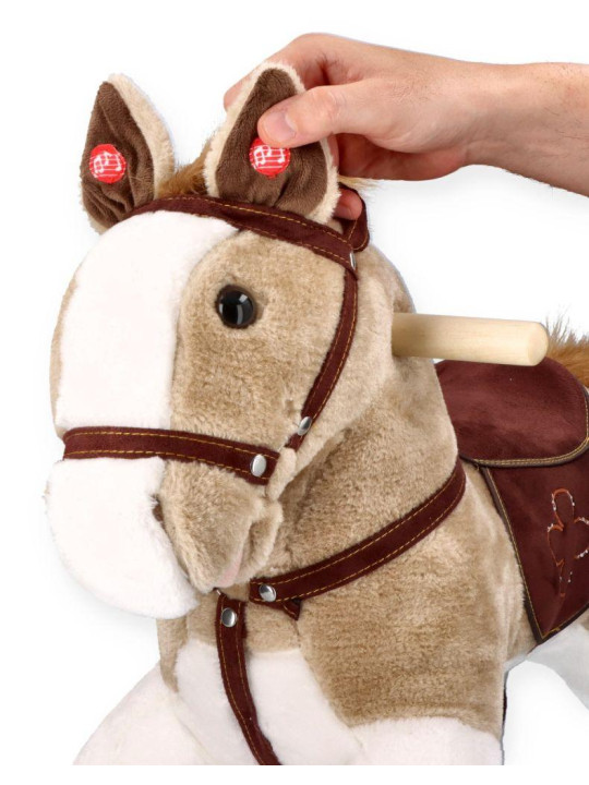 Konik Mustang na kółkach