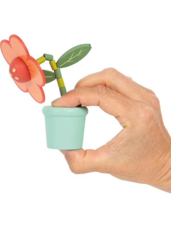 Dancing Flower Figures Display