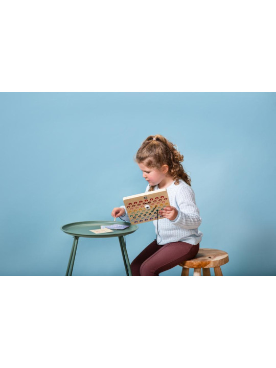 BS Toys, drewniana tablica do kodowania Przeplatanka z kartami pracy BS Toys, drewniana tablica do kodowania Przeplatanka z kartami pracy