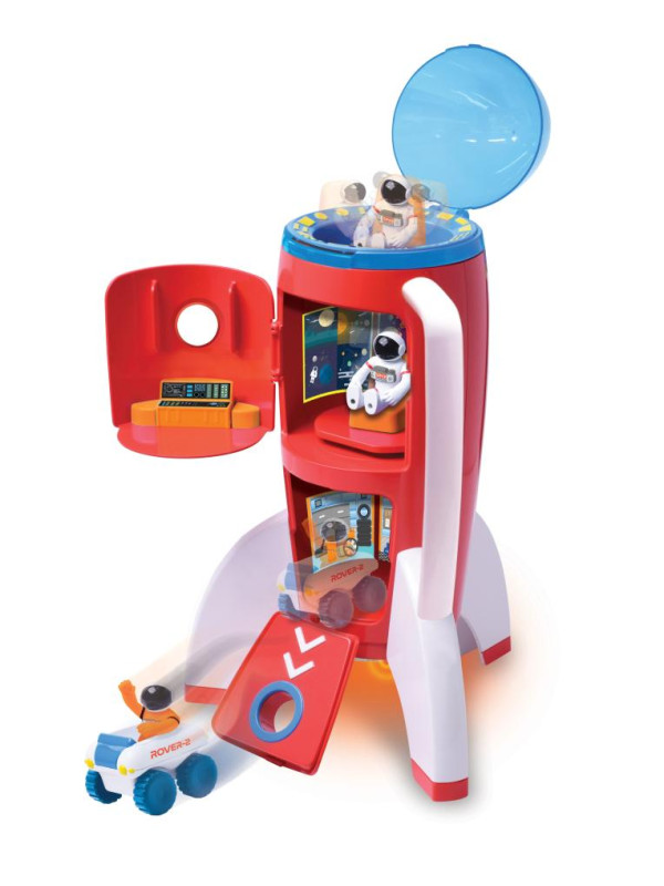 Duża rakieta kosmiczna z astronautami 63114