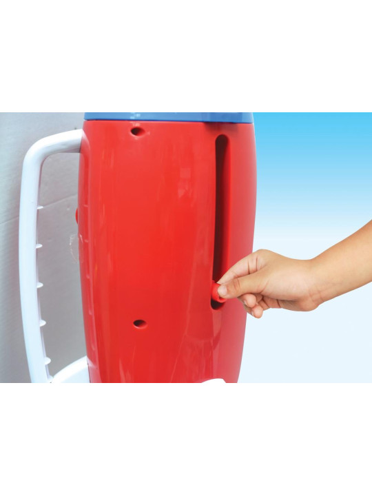 Duża rakieta kosmiczna z astronautami 63114