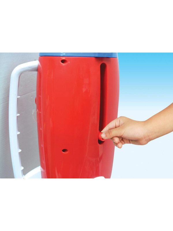 Duża rakieta kosmiczna z astronautami 63114