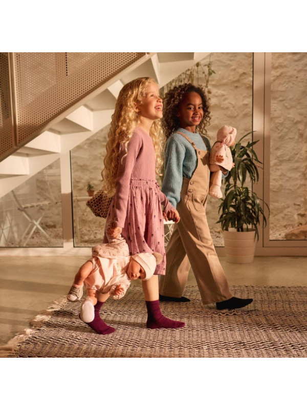 Lalka Erika w kurtce z poduszką Antonio Juan 33023 - 42 cm, Brzuszek: Miękki, Kolor oczu: Brązowy