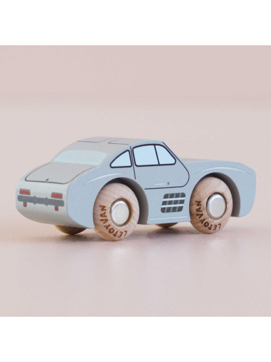 Samochodzik GT85 Mavis, Le Toy Van