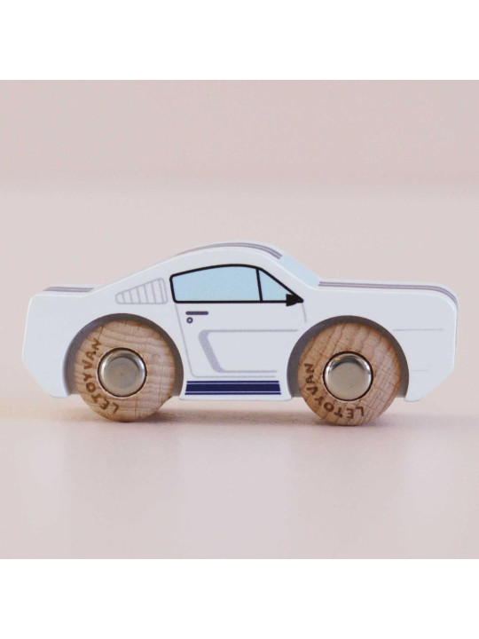 Samochodzik GT95 Maverick, Le Toy Van