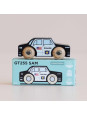 Samochodzik GT255 Sam, Le Toy Van