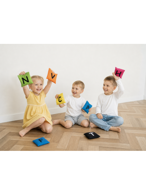 Woreczki gimnastyczne Kolorowy Alfabet ZESTAW LITEREK Alfabet angielski