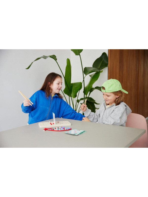 BS Toys, Drewniana gra logiczna ze szczypcami Kuleczki dla dwojga